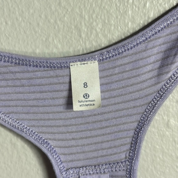 Lululemon‎ Athletica Women lilac Tank Top Sleeveless size 8 - Picture 3 of 7